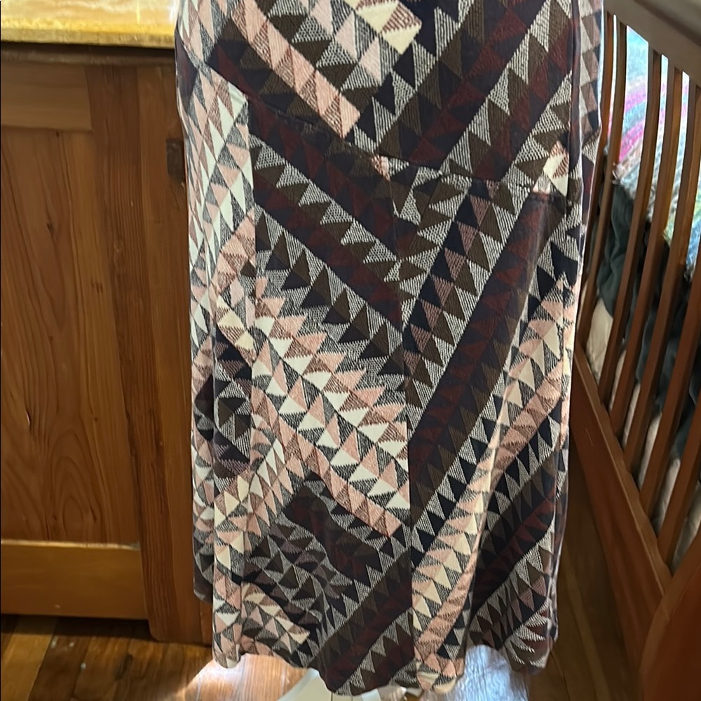 Geometric Patterned Dress - Picture 14 of 16